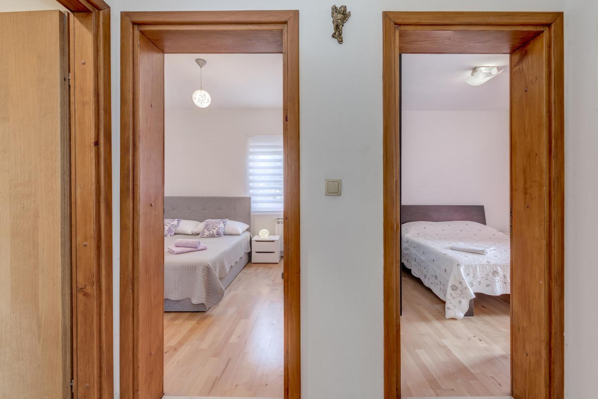 Apartment Krilo Jesenice Екстер'єр фото