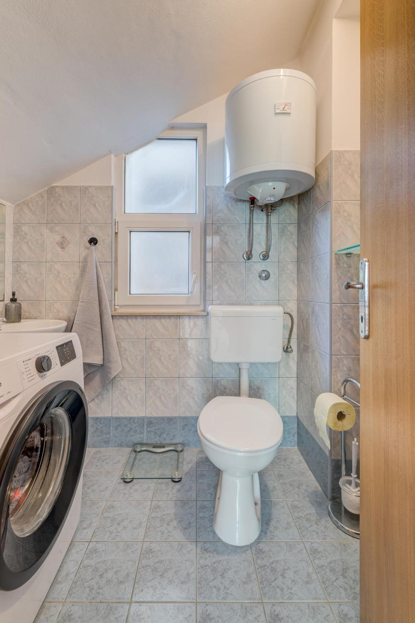 Apartment Krilo Jesenice Екстер'єр фото