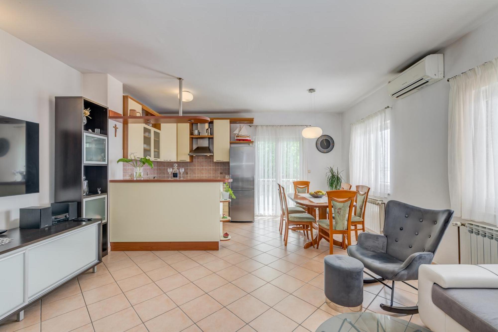 Apartment Krilo Jesenice Екстер'єр фото